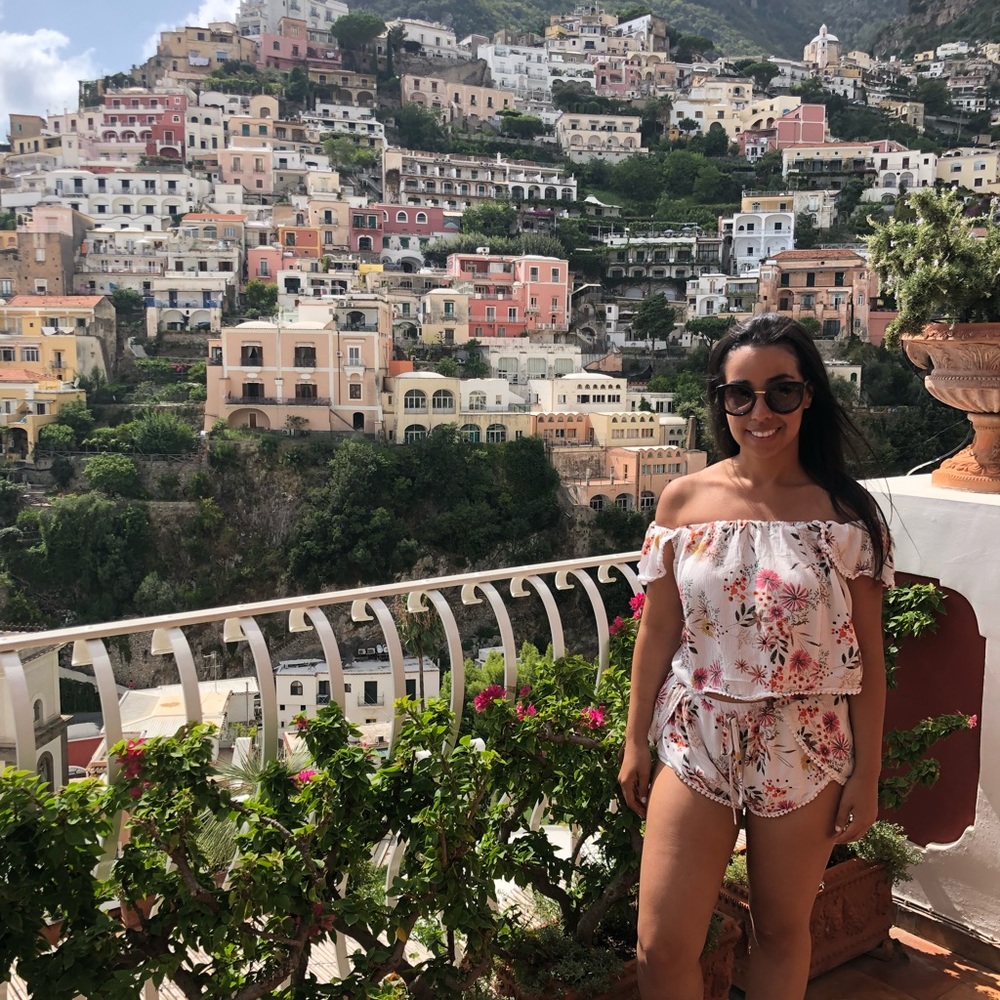 Meet your Posher, Jeena